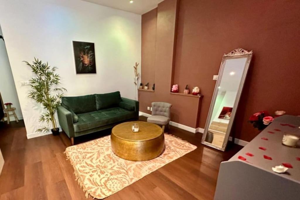 Colline, La Suite Cinema Spa Privee Nancy Exterior foto